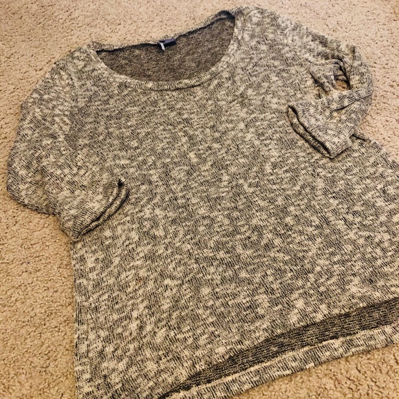 BDG Knit 3/4 Length Sleeve Lightweight Sweater - Picture 4 of 5